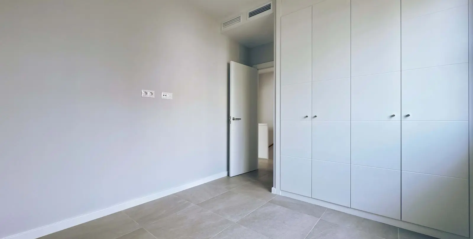 Продажа дома на две семьи в Riviera del Sol 22