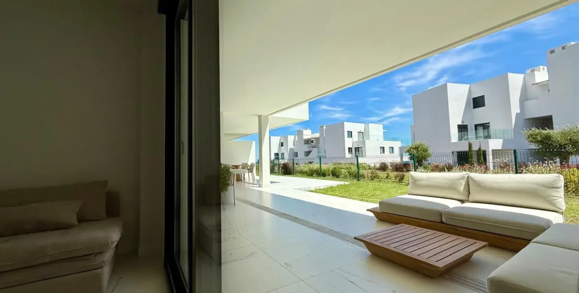Sale of ground floor apartment in Casares Playa 23