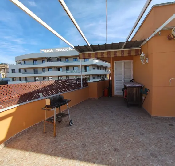 Продажа пентхауса в Estepona