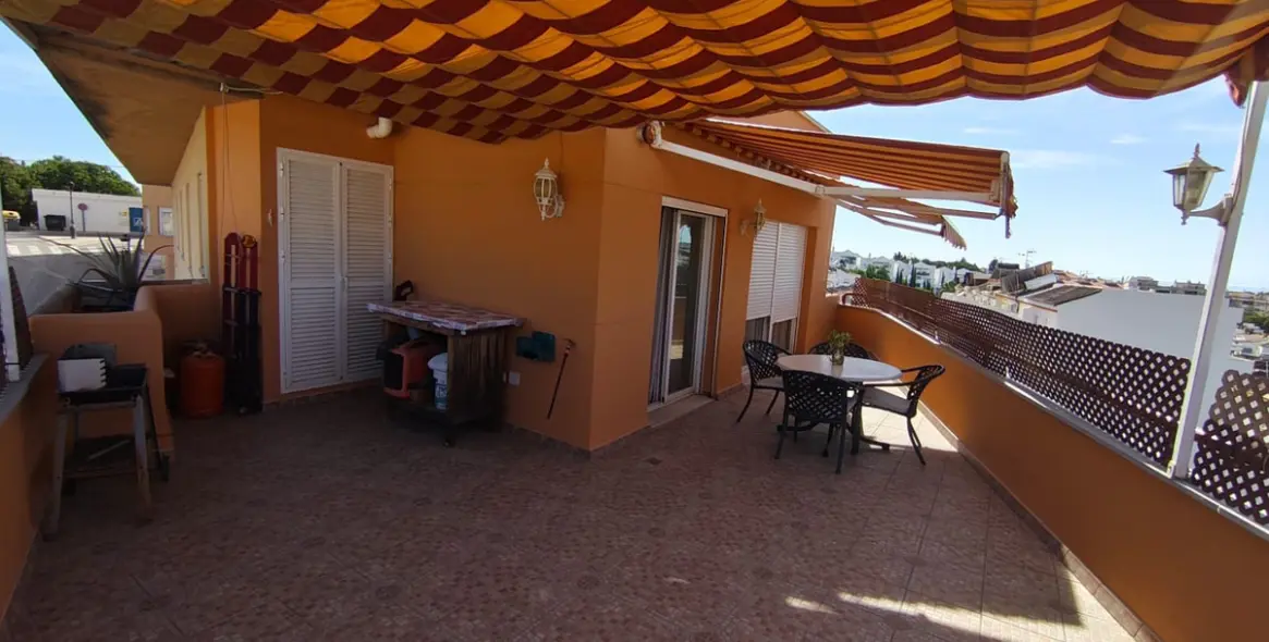 Venta de ático en Estepona 35