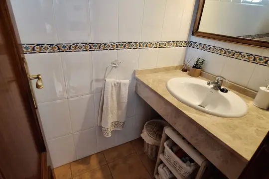 Image 6 thumb