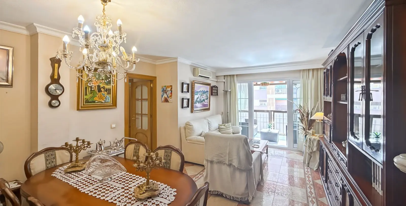 Sale of penthouse in Perchel Sur 2