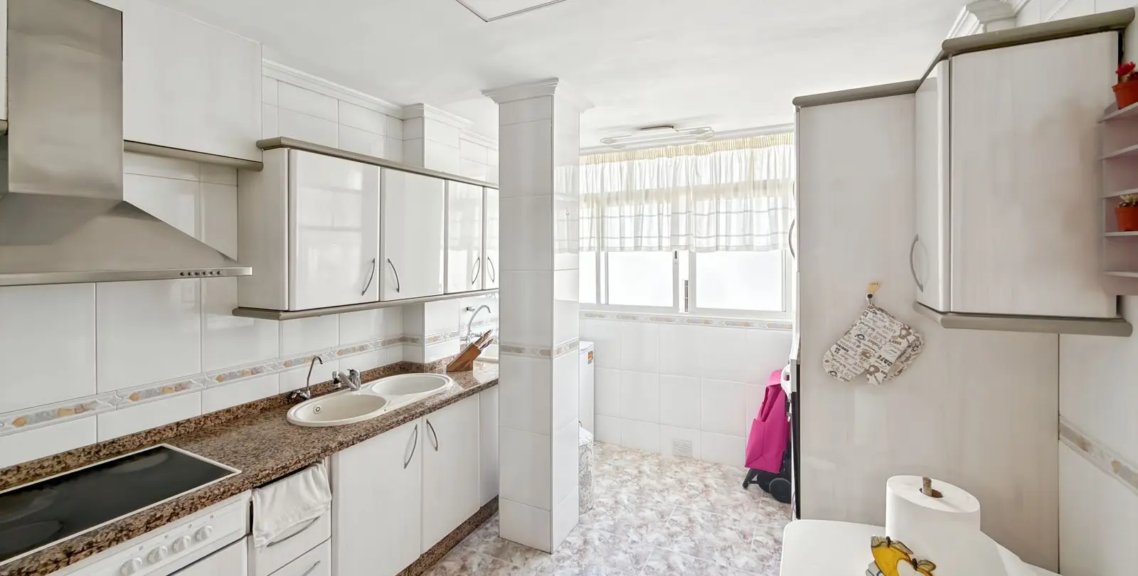 Sale of penthouse in Perchel Sur 4