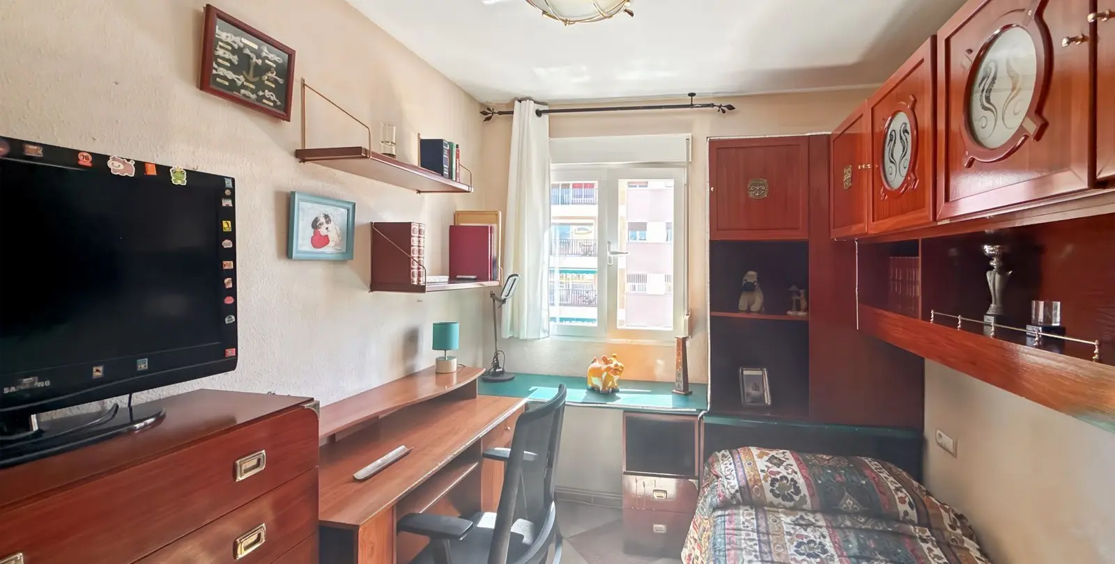 Sale of penthouse in Perchel Sur 23