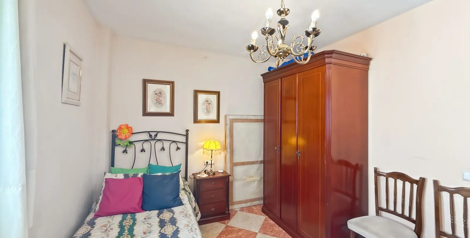 Sale of penthouse in Perchel Sur 36