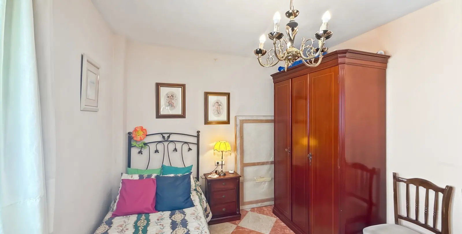 Sale of penthouse in Perchel Sur 37