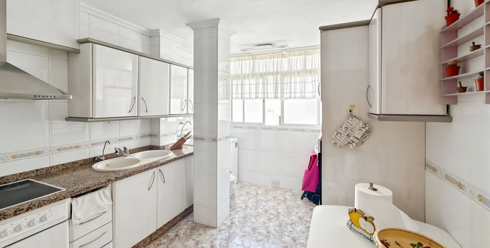 Sale of penthouse in Perchel Sur 46