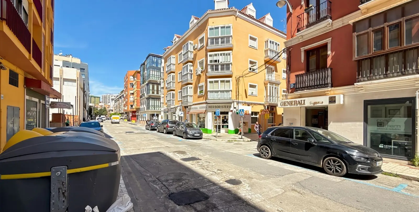 Sale of penthouse in Perchel Sur 61