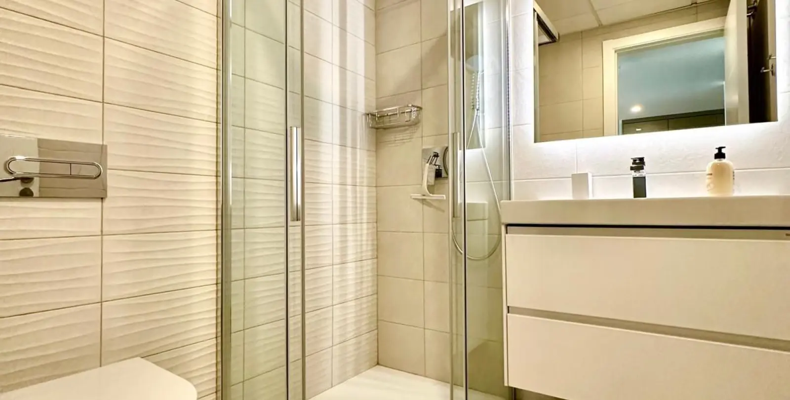 Venta de apartamento en planta baja en Elviria 8