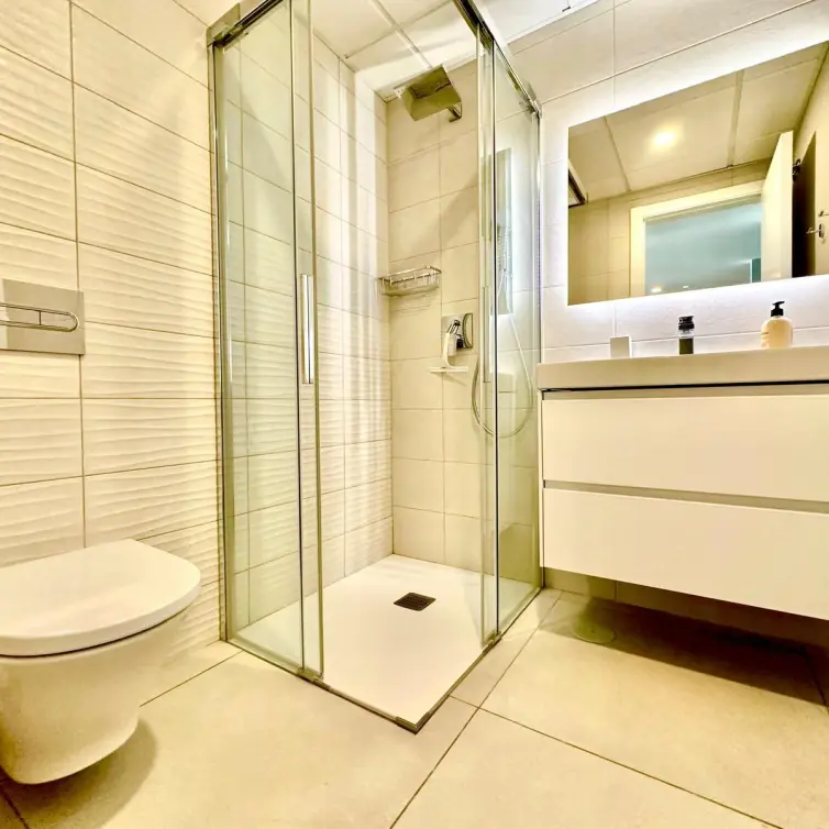 Sale of ground floor apartment in Elviria