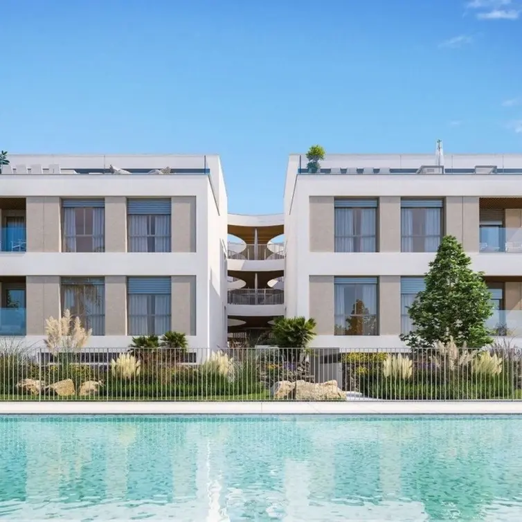 Sale of ground floor apartment in Elviria