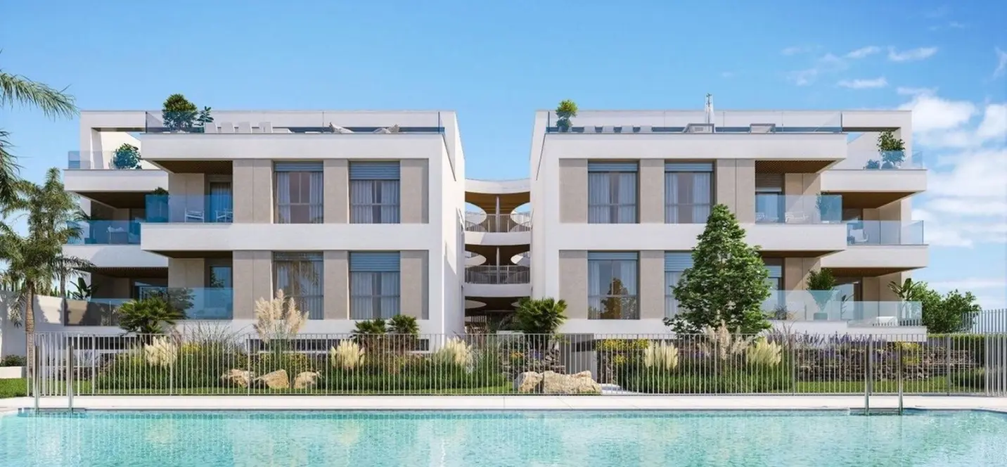 Sale of ground floor apartment in Elviria 4