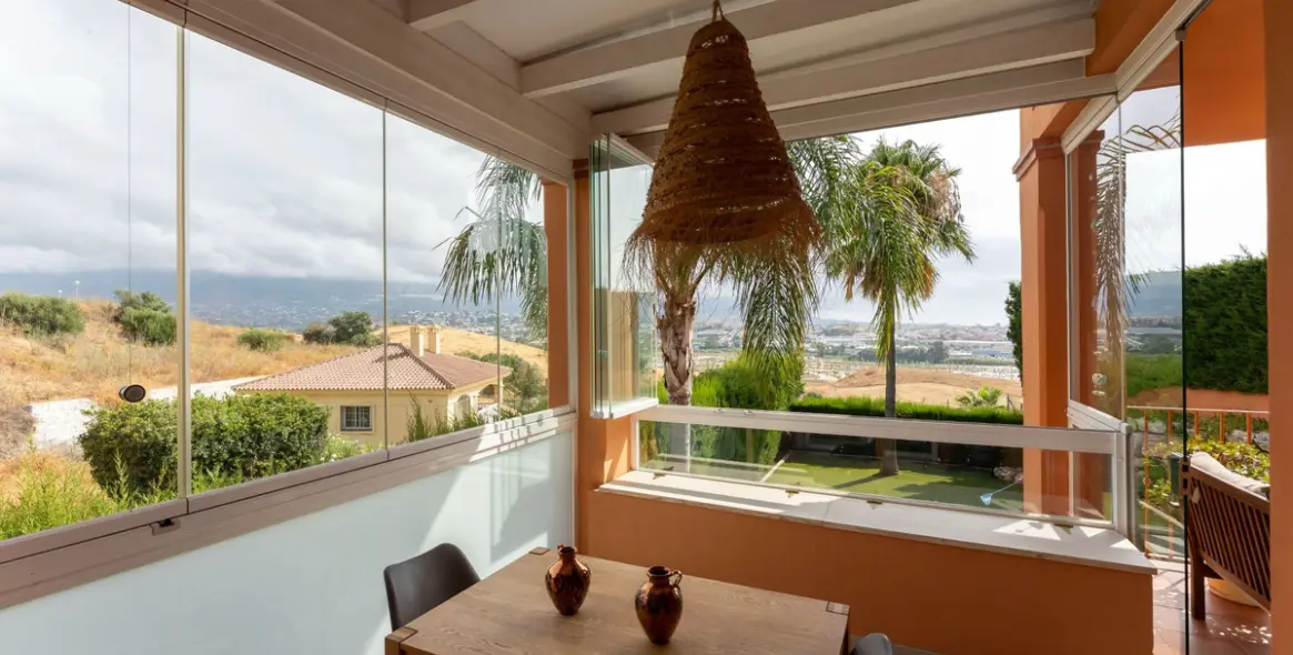 Sale of detached villa in Cerros del Aguila 13