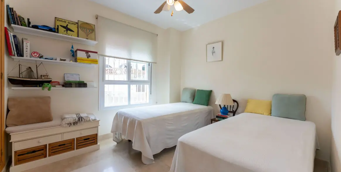 Продажа  отдельно стоящей виллы в Cerros del Aguila 29