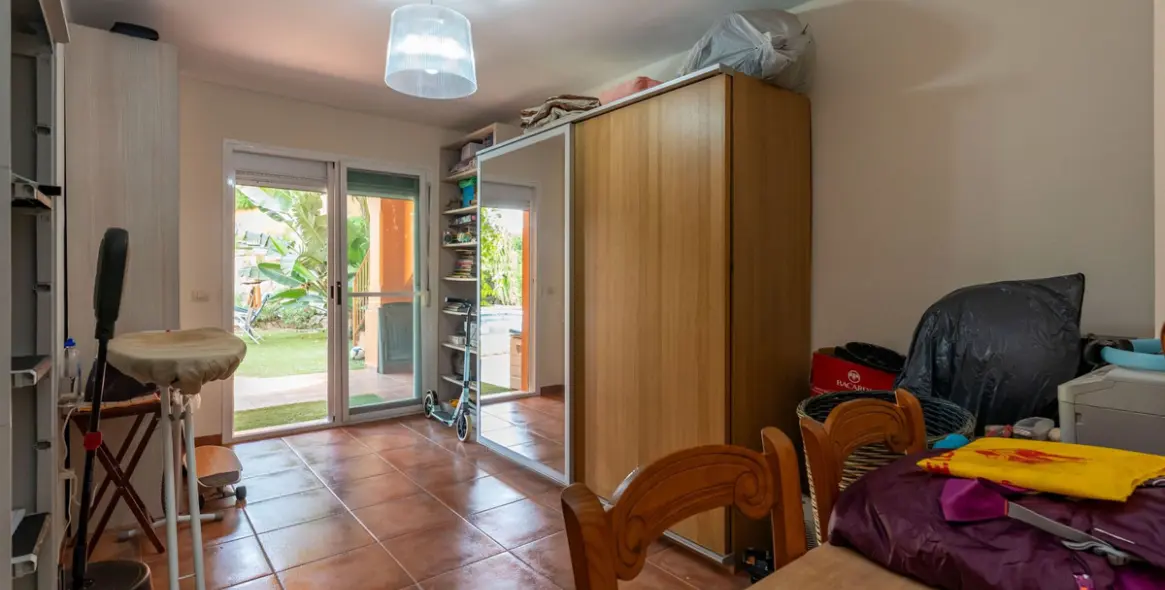 Продажа  отдельно стоящей виллы в Cerros del Aguila 49