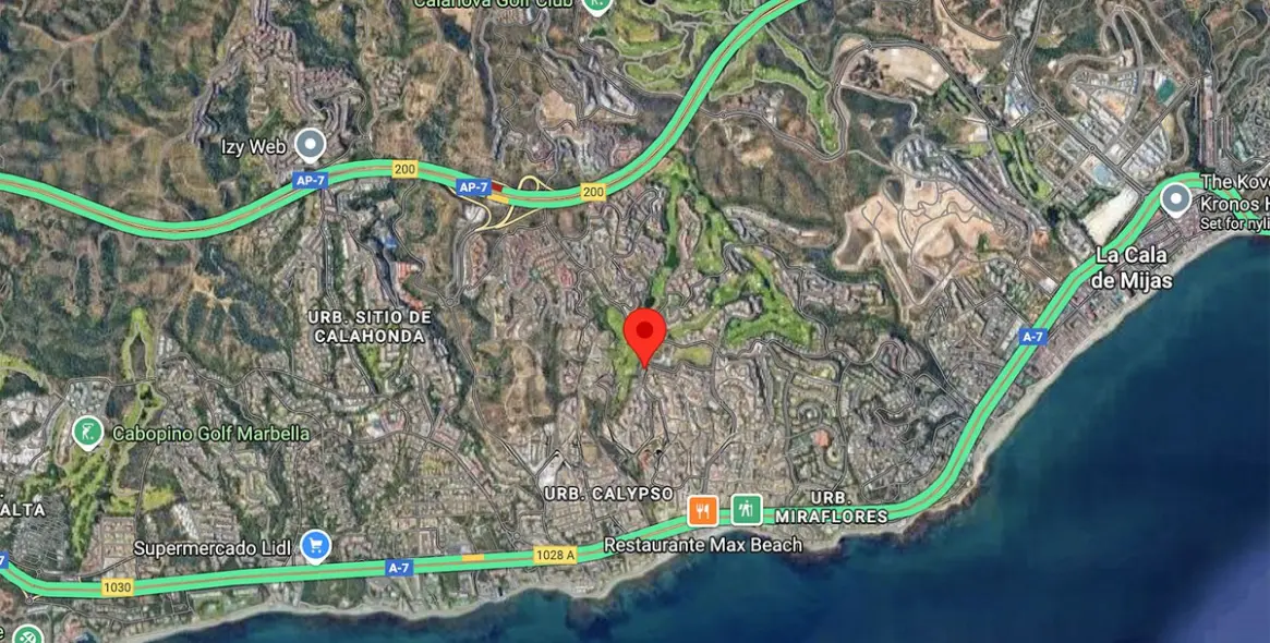 Sale of detached villa in Riviera del Sol 24