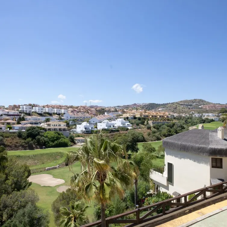 Sale of detached villa in Riviera del Sol