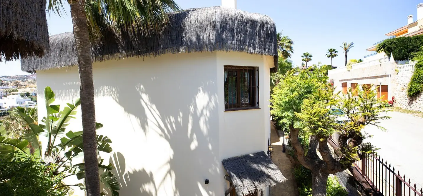 Sale of detached villa in Riviera del Sol 1