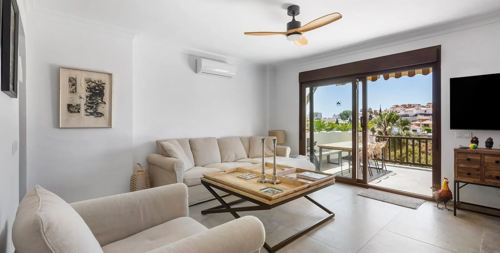 Sale of detached villa in Riviera del Sol 5