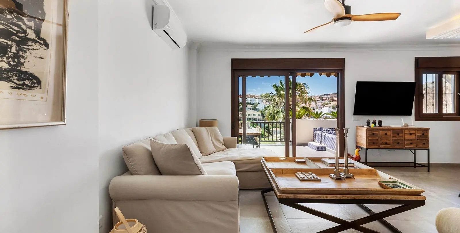 Sale of detached villa in Riviera del Sol 7