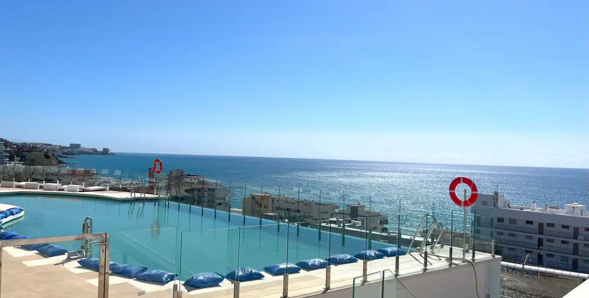 Venta de apartamento en planta media en Fuengirola 15