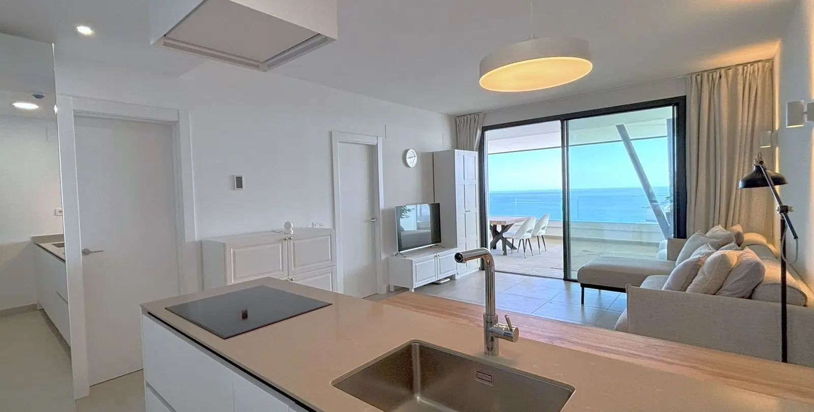 Venta de apartamento en planta media en Fuengirola 4
