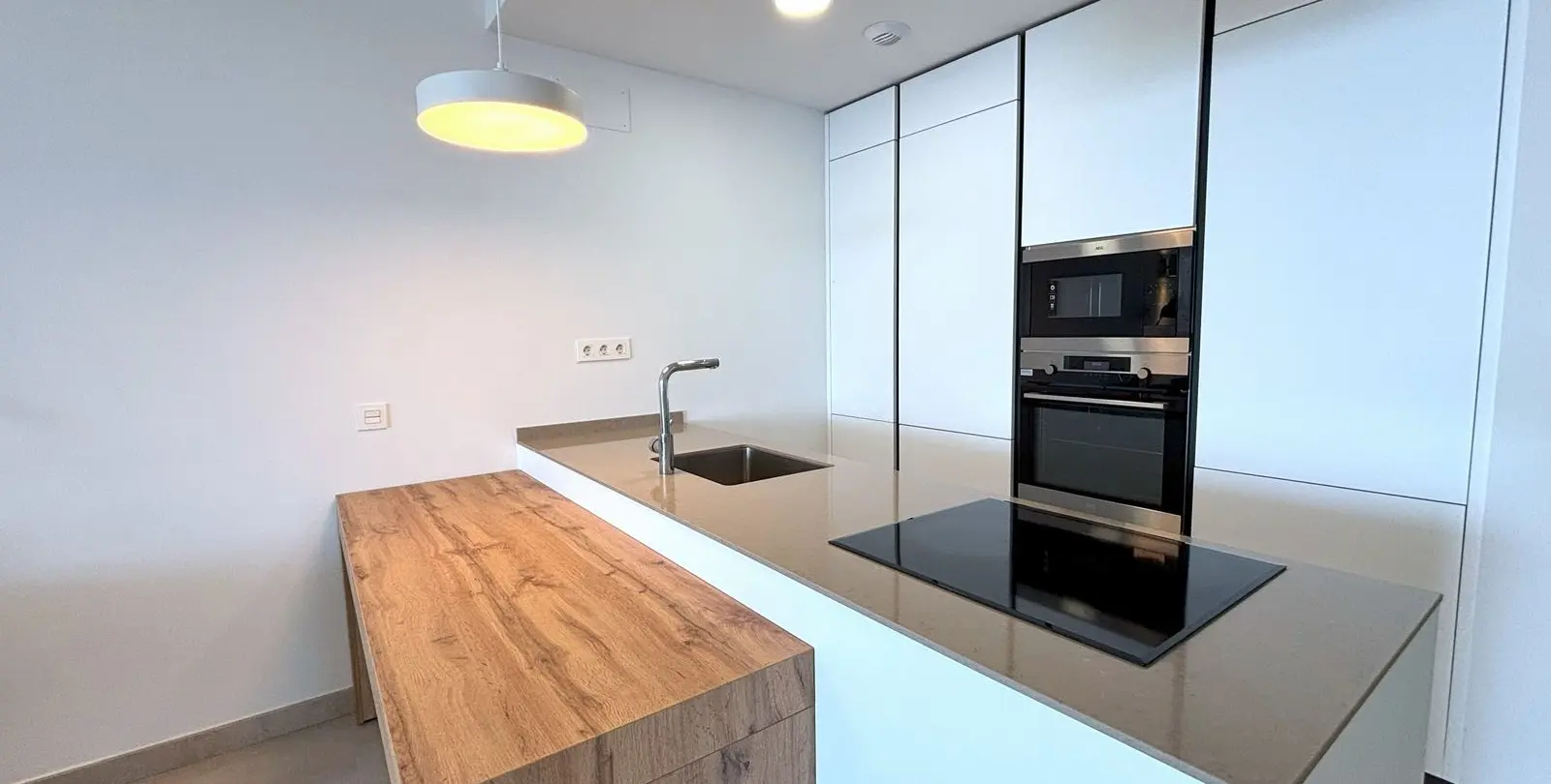 Venta de apartamento en planta media en Fuengirola 5