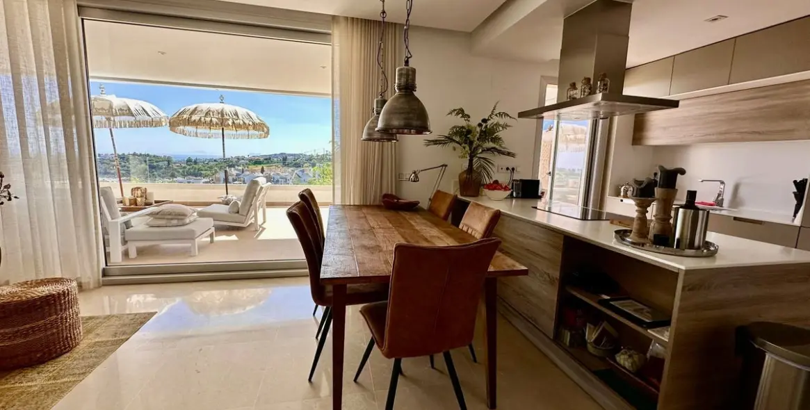 Venta de apartamento en planta baja en Benahavís 6