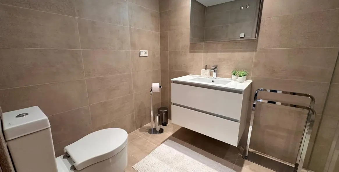 Venta de apartamento en planta baja en Benahavís 13