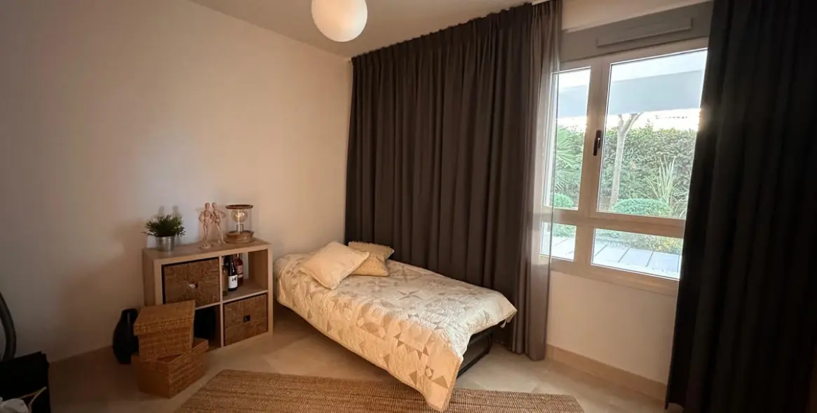 Venta de apartamento en planta baja en Benahavís 14