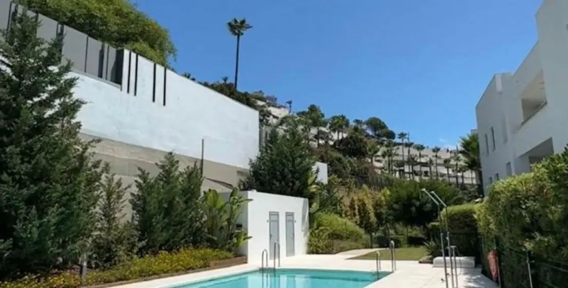 Venta de apartamento en planta baja en Benahavís 21