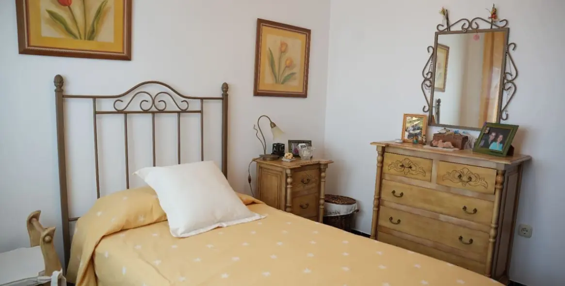 Sale of detached villa in Arroyo de la Miel 13