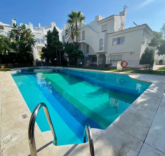 Long-term rent of middle floor apartment in Nagüeles