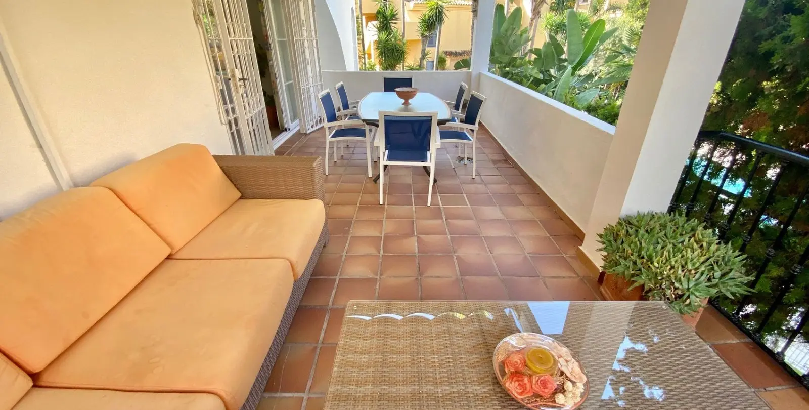 Sale of middle floor apartment in Nagüeles 1