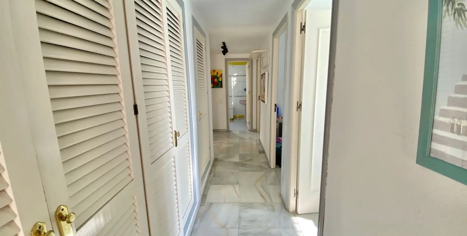 Sale of middle floor apartment in Nagüeles 12