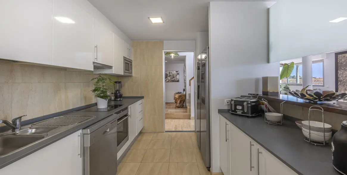 Sale of penthouse duplex in La Cala de Mijas 12