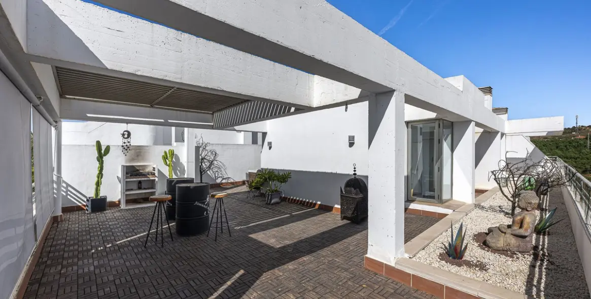 Sale of penthouse duplex in La Cala de Mijas 16