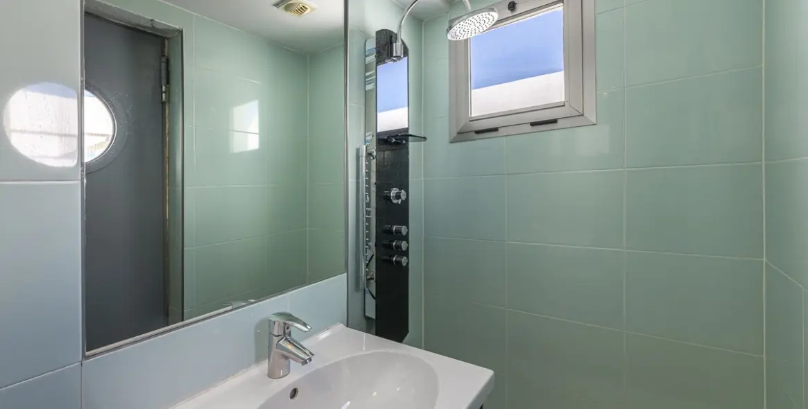 Sale of penthouse duplex in La Cala de Mijas 24