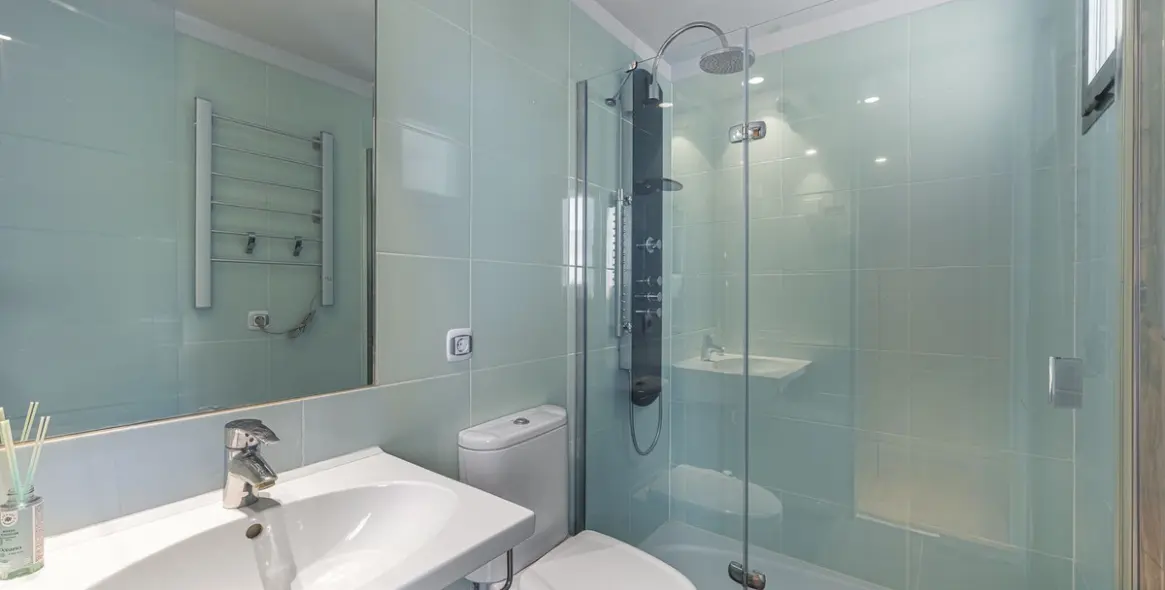 Sale of penthouse duplex in La Cala de Mijas 33