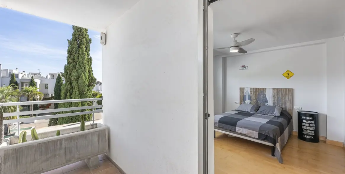 Sale of penthouse duplex in La Cala de Mijas 36