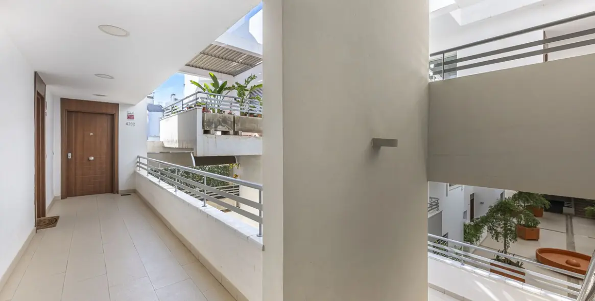 Sale of penthouse duplex in La Cala de Mijas 47