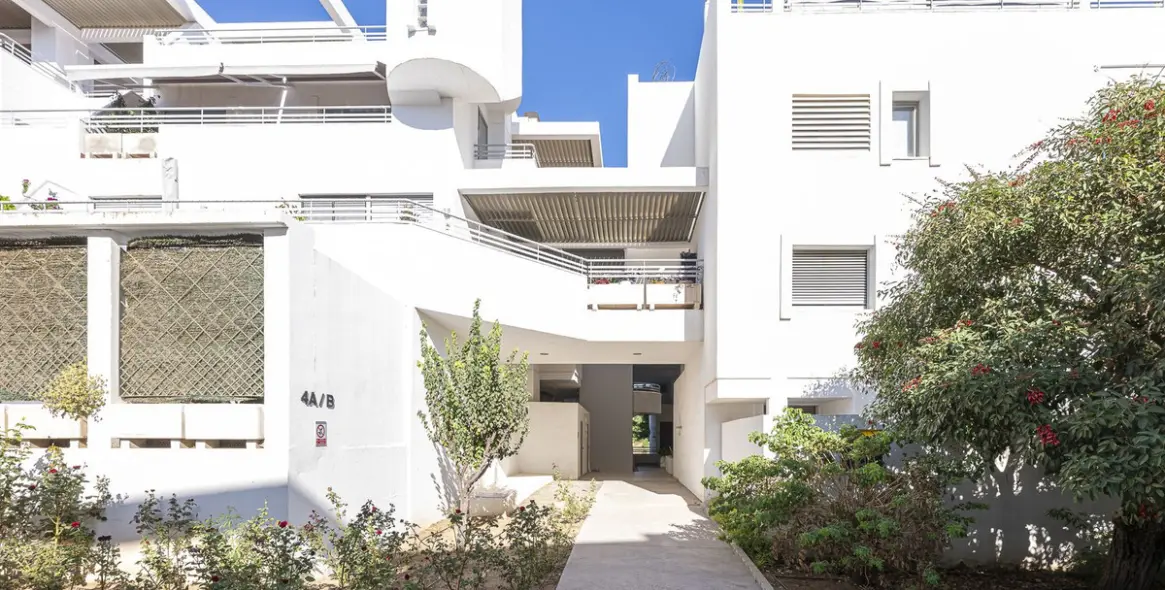 Sale of penthouse duplex in La Cala de Mijas 49