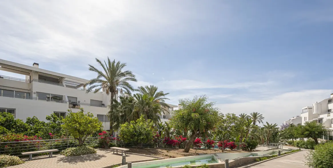 Sale of penthouse duplex in La Cala de Mijas 69