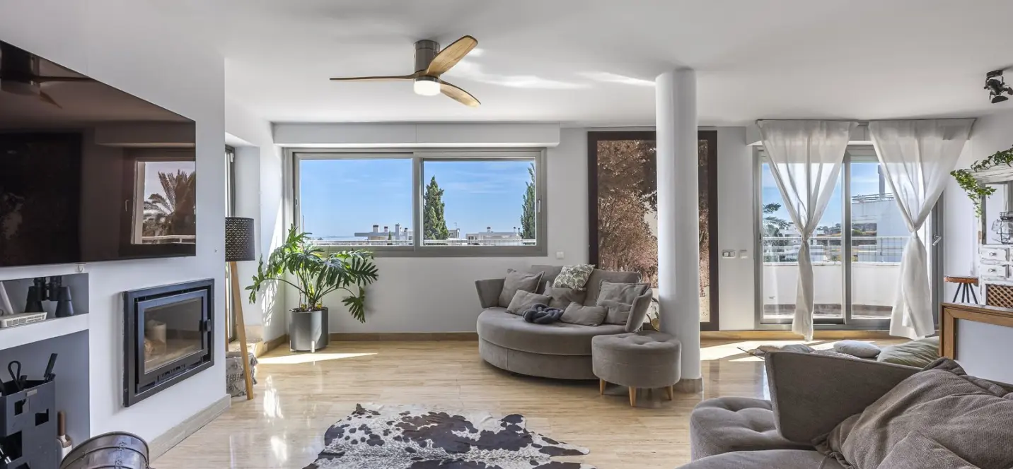 Sale of penthouse duplex in La Cala de Mijas 3