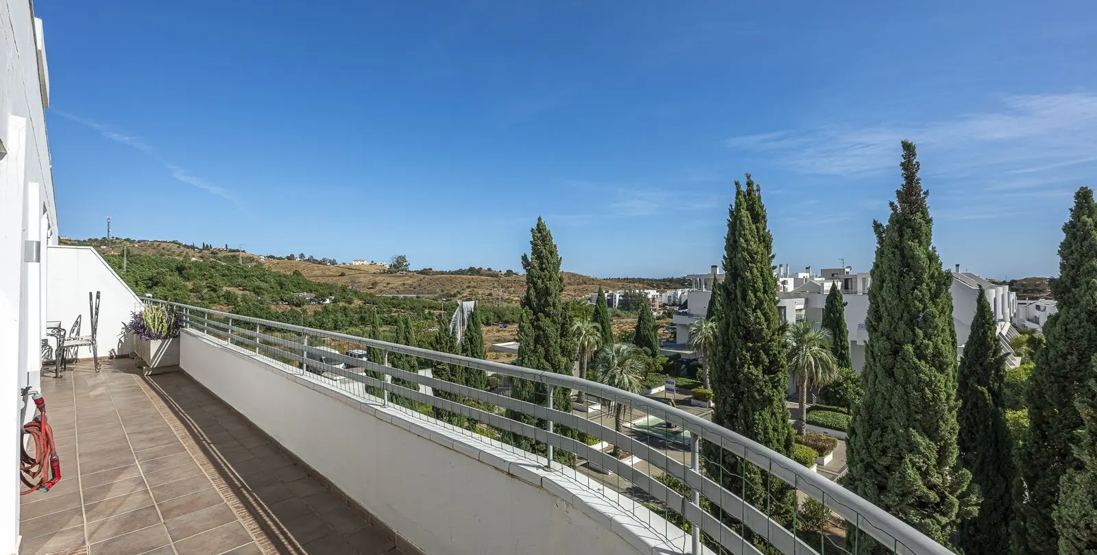 Sale of penthouse duplex in La Cala de Mijas 10
