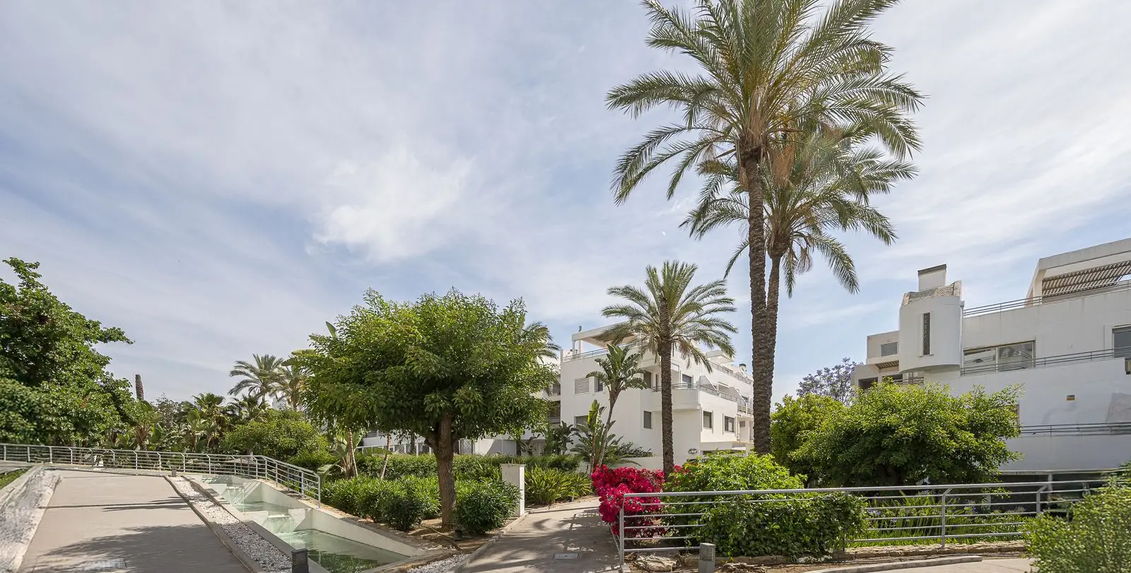 Sale of penthouse duplex in La Cala de Mijas 47