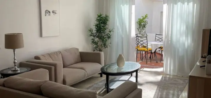 Sale of middle floor apartment in Nueva Andalucía 0