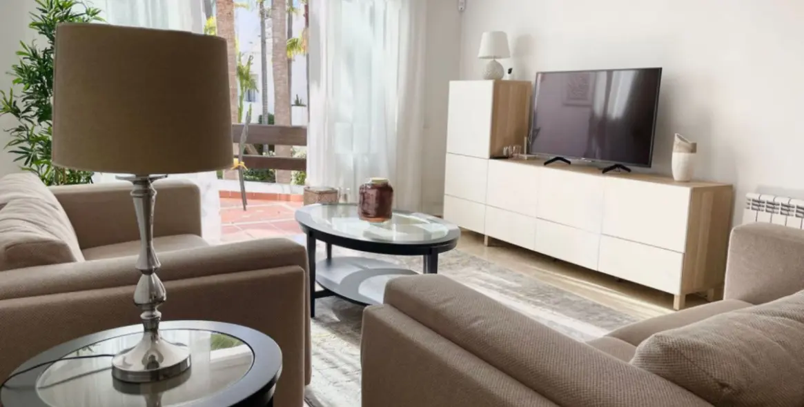 Sale of middle floor apartment in Nueva Andalucía 5