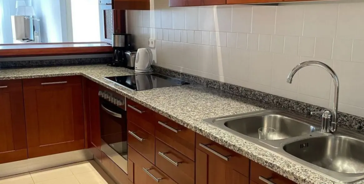 Sale of middle floor apartment in Nueva Andalucía 8