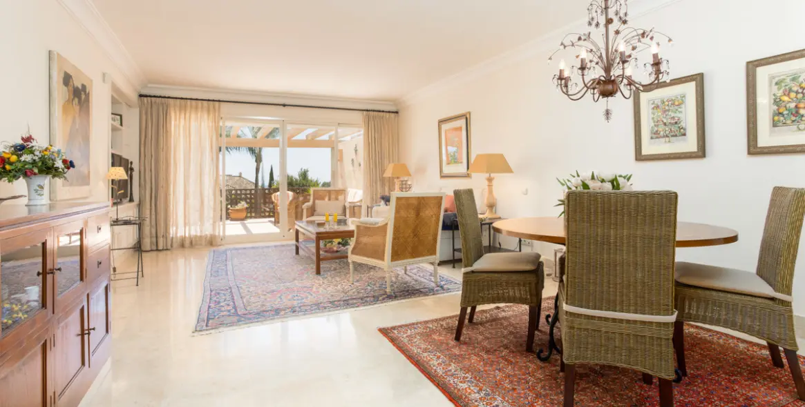 Продажа апартаментов на среднем этаже в Río Real 4